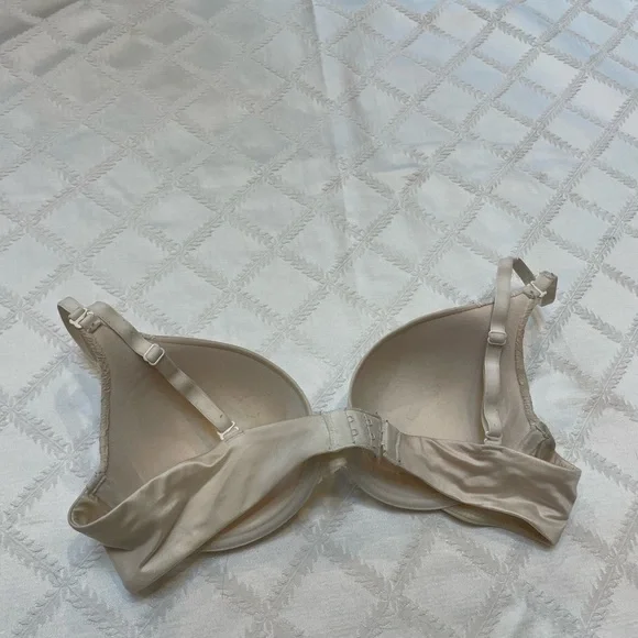 Maidenform Comfort Devotion 36B bra - Picture 3 of 5